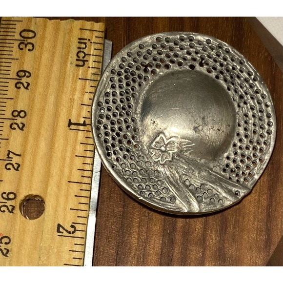 Pewter hat pin - vintage - Picture 3 of 3